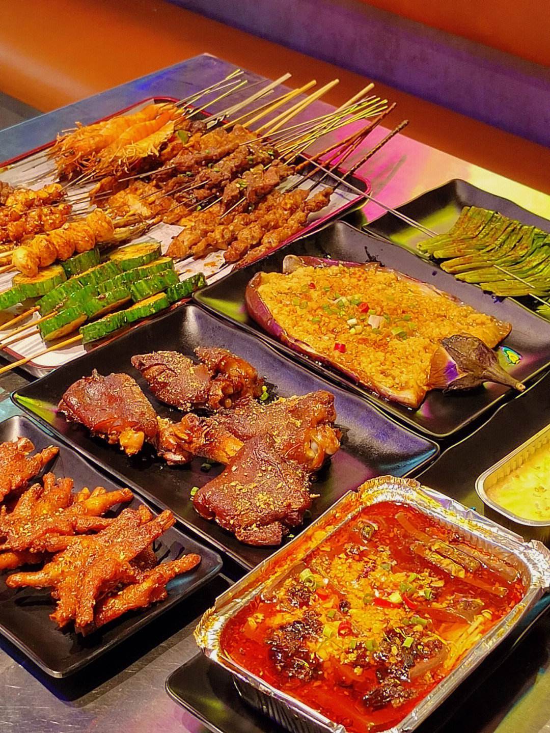 适合情侣烧烤的浪漫配菜推荐 适合情侣烧烤的浪漫配菜推荐