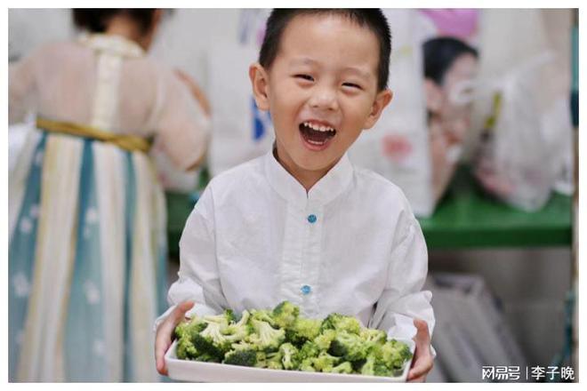 如何制作火锅让孩子保持兴奋感 如何制作火锅让孩子保持兴奋感